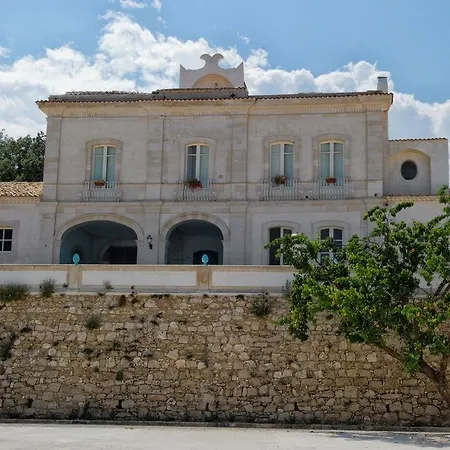 Borgo Di Luce I Monasteri Golf & 5*